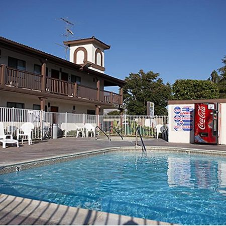 Ez 8 Motel ニューアーク エクステリア 写真