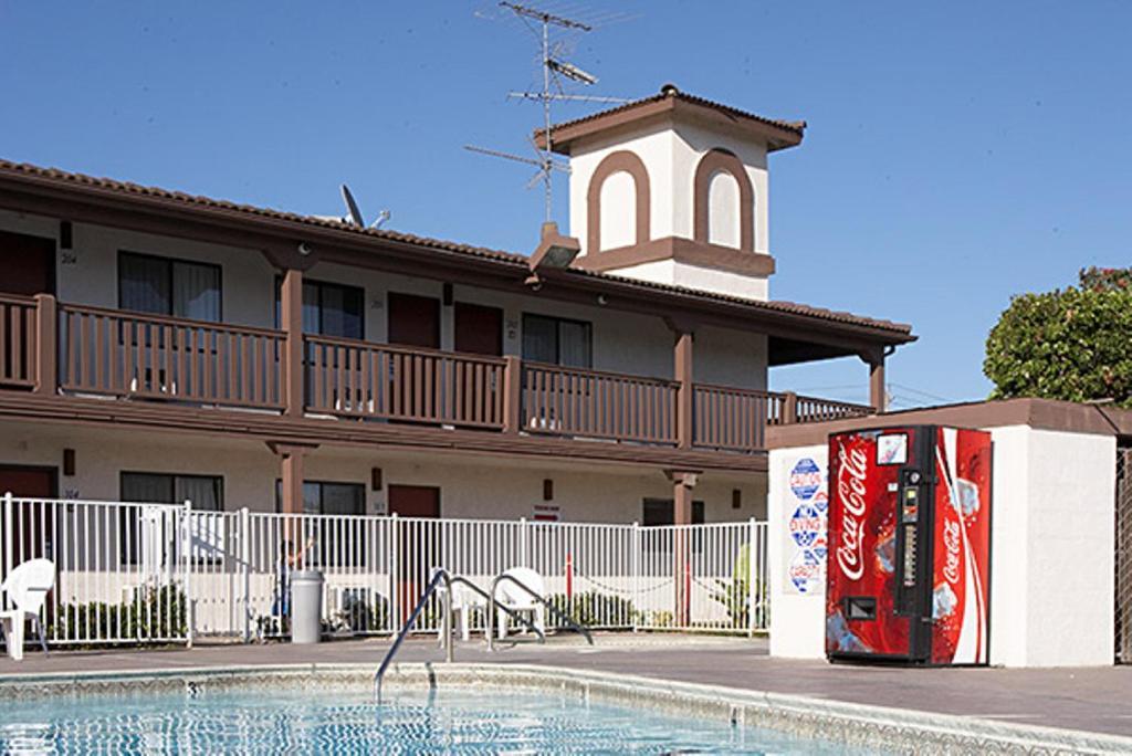 Ez 8 Motel ニューアーク エクステリア 写真