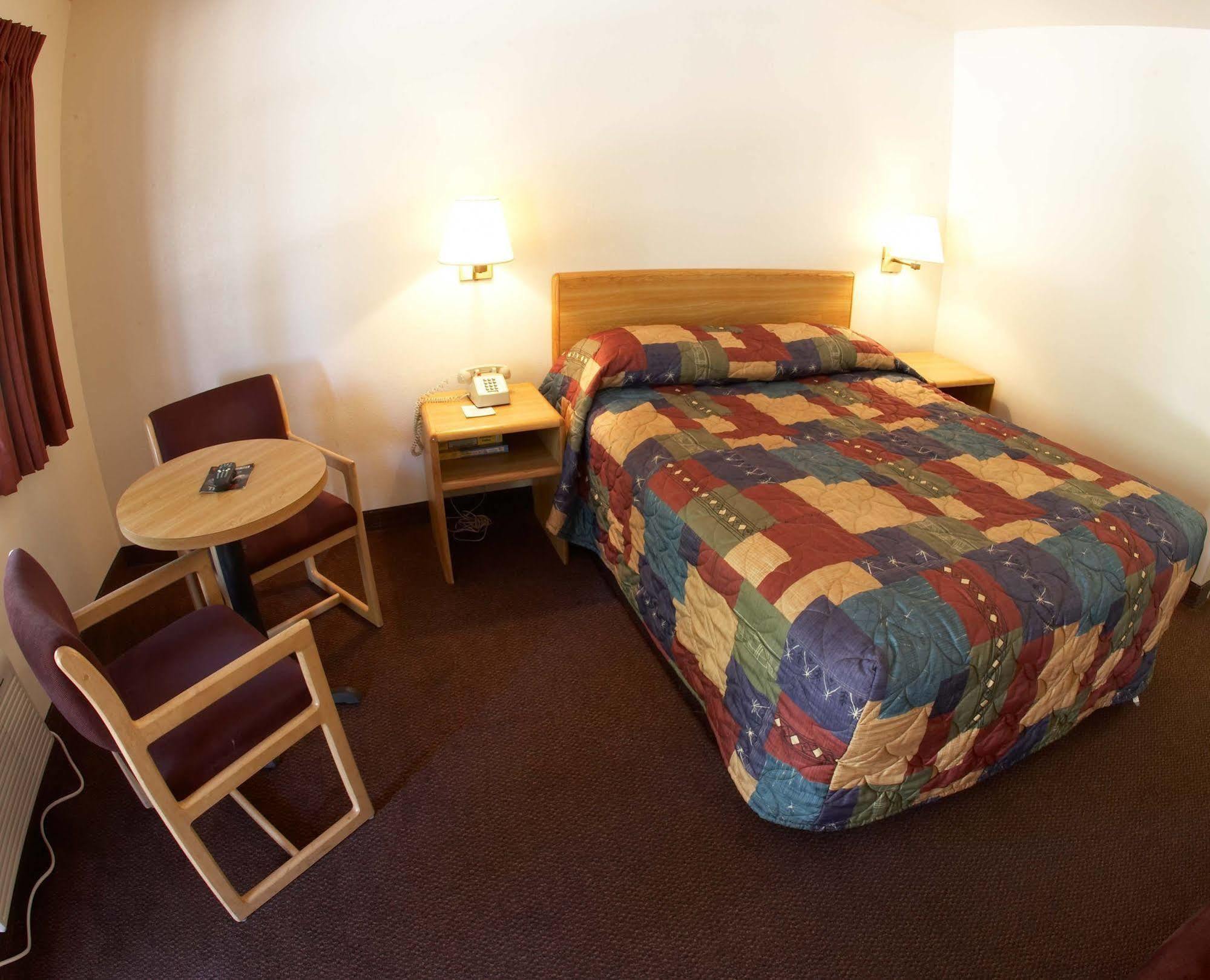 Ez 8 Motel ニューアーク エクステリア 写真